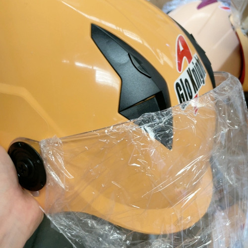 头盔