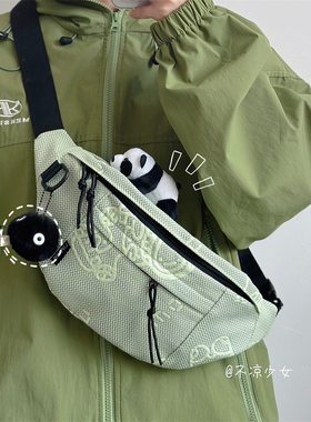 个性小众胸包男原宿ulzzang休闲百搭腰包日系ins学生复古斜挎背包