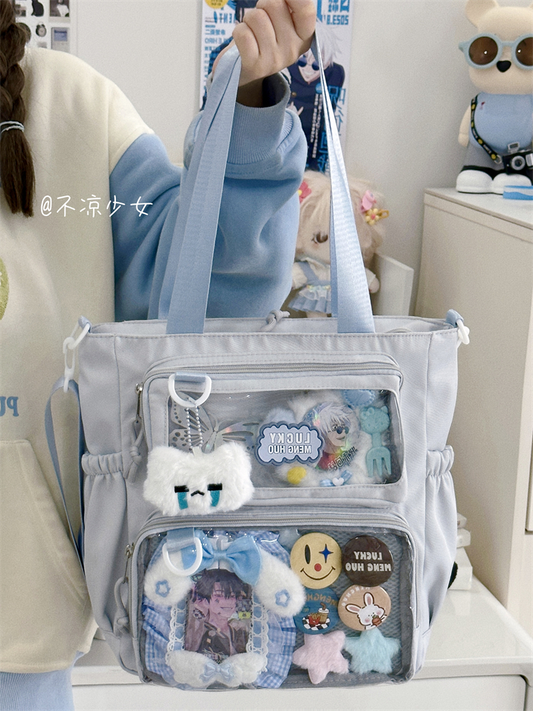 二次元大容量斜挎包日系ins漫展少女单肩包透明吧唧扎板痛包娃包