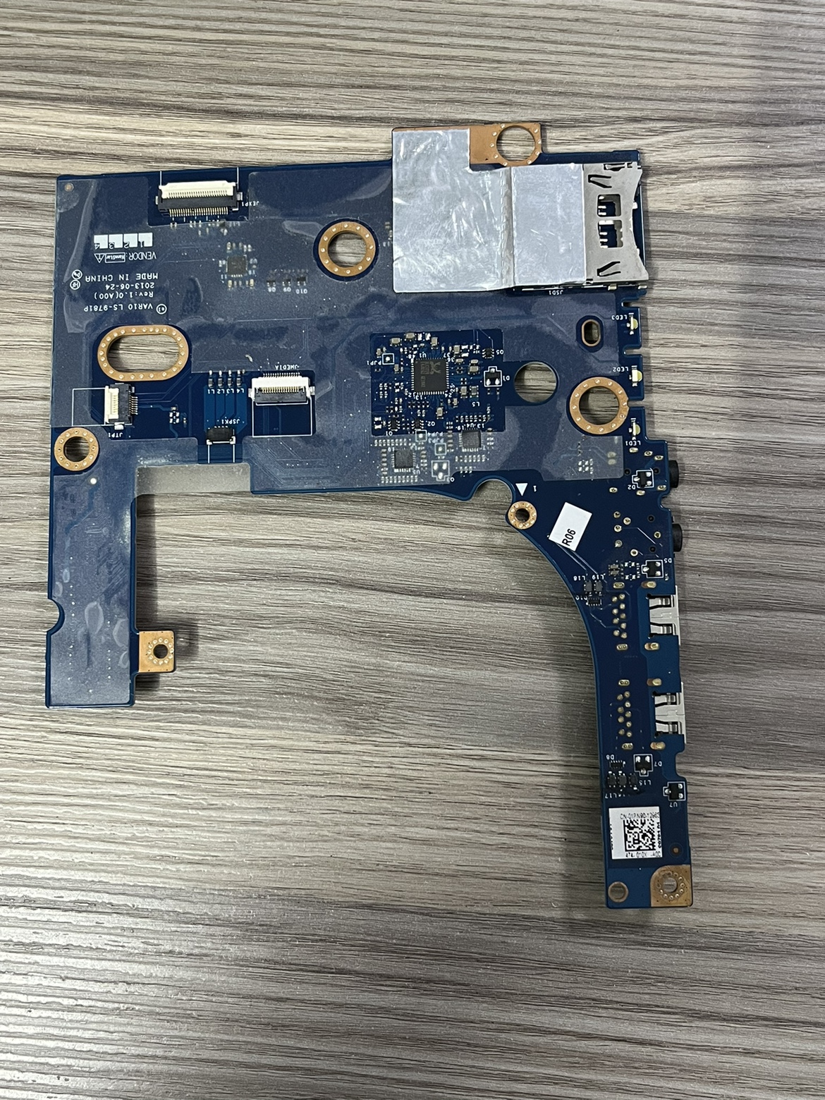 Dell戴尔 Precision M6800 左侧 I/O SD USB音频端口 小板 01PN90