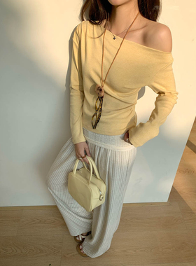 some正确版原创蕾丝拼接不对称收腰仿羊绒手感荡领针织T恤