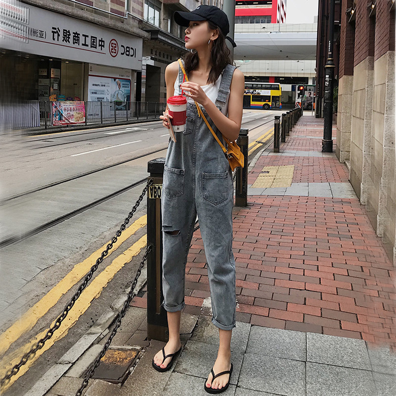 网红牛仔背带裤女春秋韩国高腰减龄复古宽松阔腿裤破洞洋气吊带裤