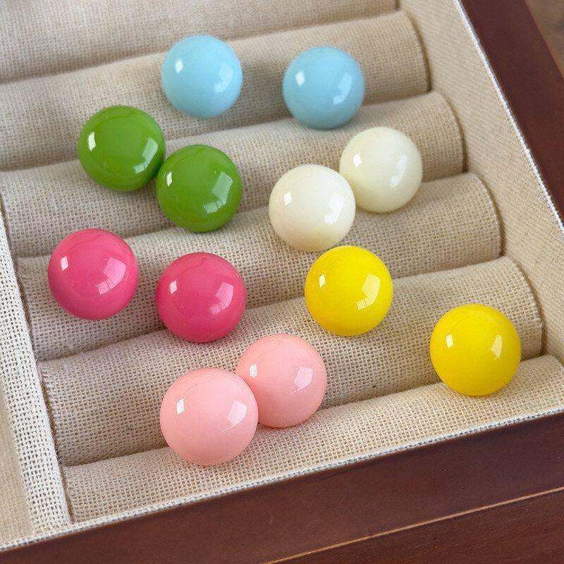 日常通勤百搭耳饰简约纯色树脂椭圆球球小豆豆耳钉时尚感小款耳钉