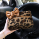 车载纸巾盒可爱豹纹蝴蝶结车上高级抽纸盒毛绒车用冬季 纸抽盒女生