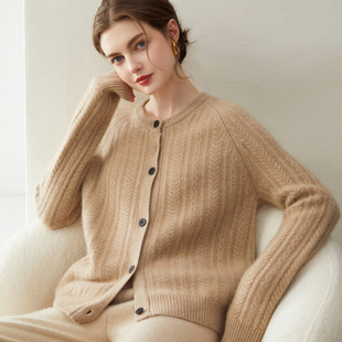 重磅加厚山羊绒开衫女圆领针织绞花外套宽松短款外搭三股加厚毛衣