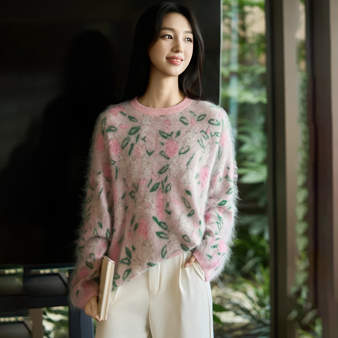 拼色嵌花桑蚕丝山羊绒羊毛混纺针织衫女圆领长袖套头宽松拉绒毛衣