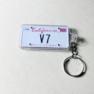 美国50个州钥匙扣模型车牌定制情怀金属立体字冰箱贴皮包定制挂件