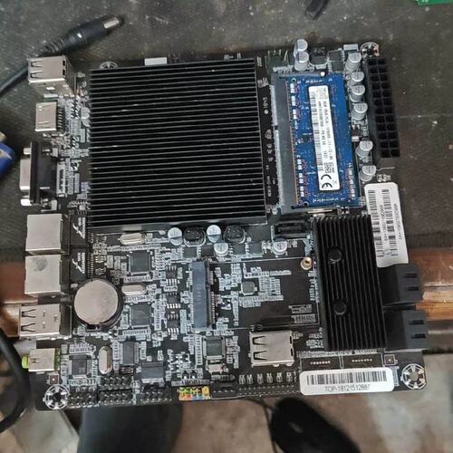 议价蜗牛星际ITX主板J1900双千兆.适合黑羣晖 NAS等.
