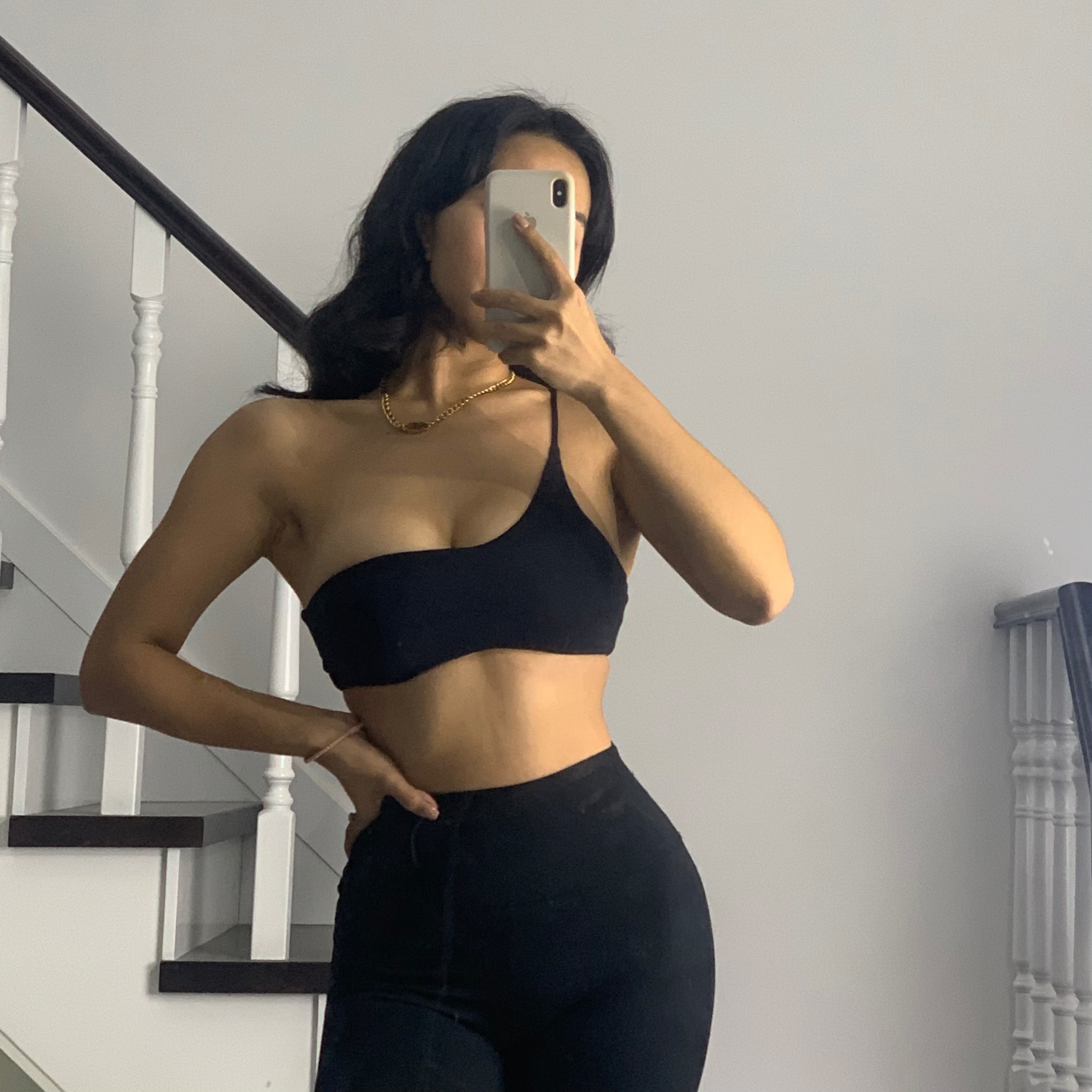 带胸垫007单肩kiyapeach