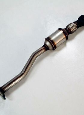 五菱之光三元催化五菱之光6376三元催化之光6376E36376Nf三元催化