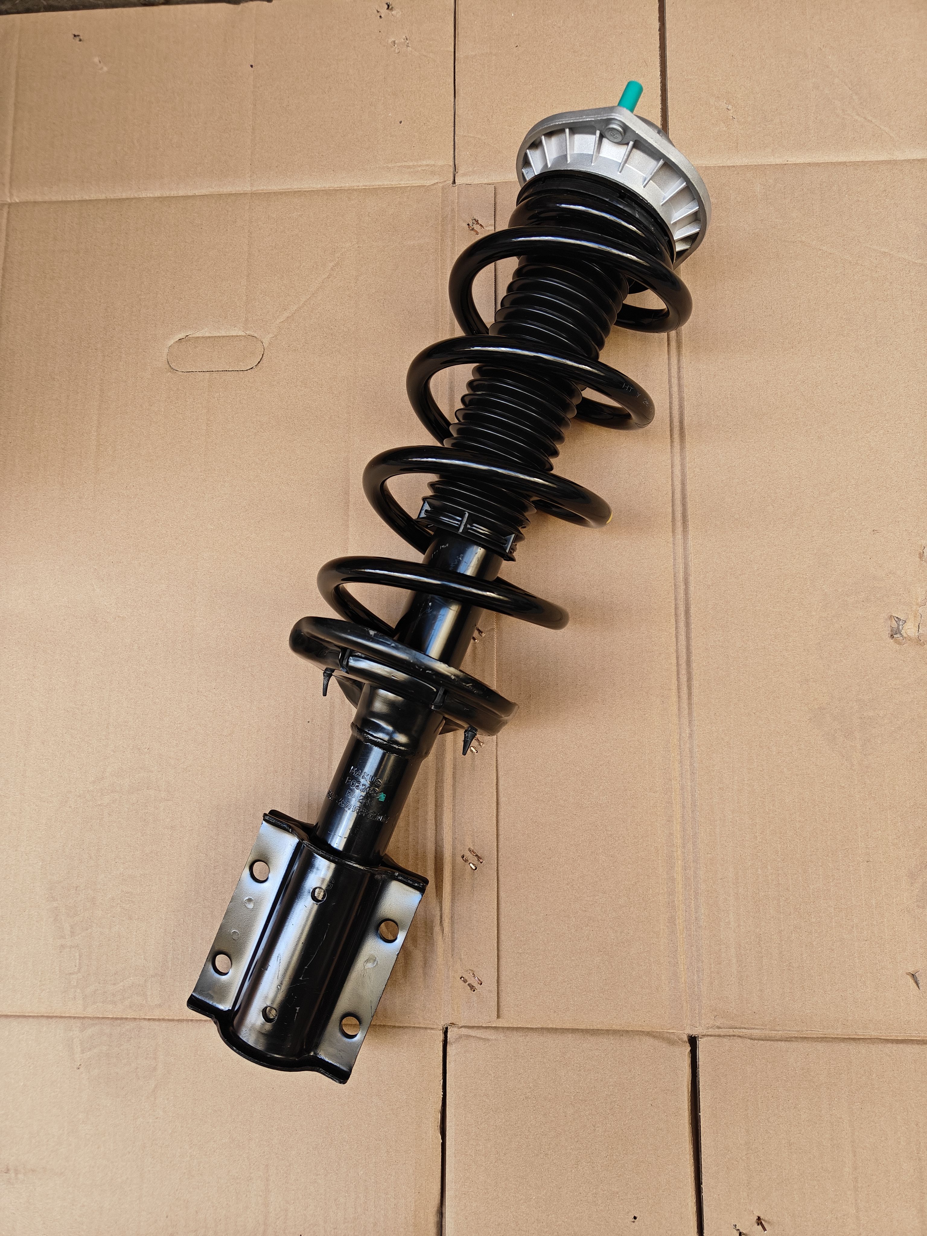 适用上汽大通V80前减总成前减震大通V80减震器 大通新途V80前总成