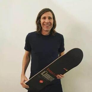 美国进口Almost Uber Light碳纤维科技轻化防断夹层 双翘滑板板面