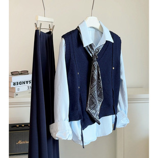 秋季韩系开叉跑步学生马甲背心+显瘦减龄百搭运动服衬衣+丝巾