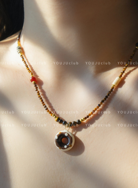 邮橘-咖色甜甜圈～复古美式少女天然石棕色串珠项链毛衣链高级感