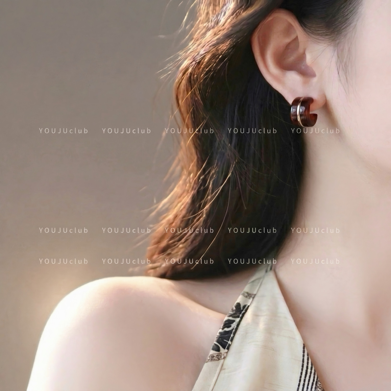 琥珀小圈~时髦复古气质树脂耳圈高级感气质棕色几何小巧耳环耳夹