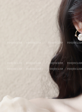 YOUJUclub-耳边香气~精致法式复古白色玫瑰钻优雅耳环蚊香盘耳夹