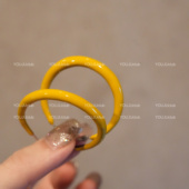 YOUJUclub 黄油面包～复古港风黄色滴油素圈气质时髦y2y耳环耳夹