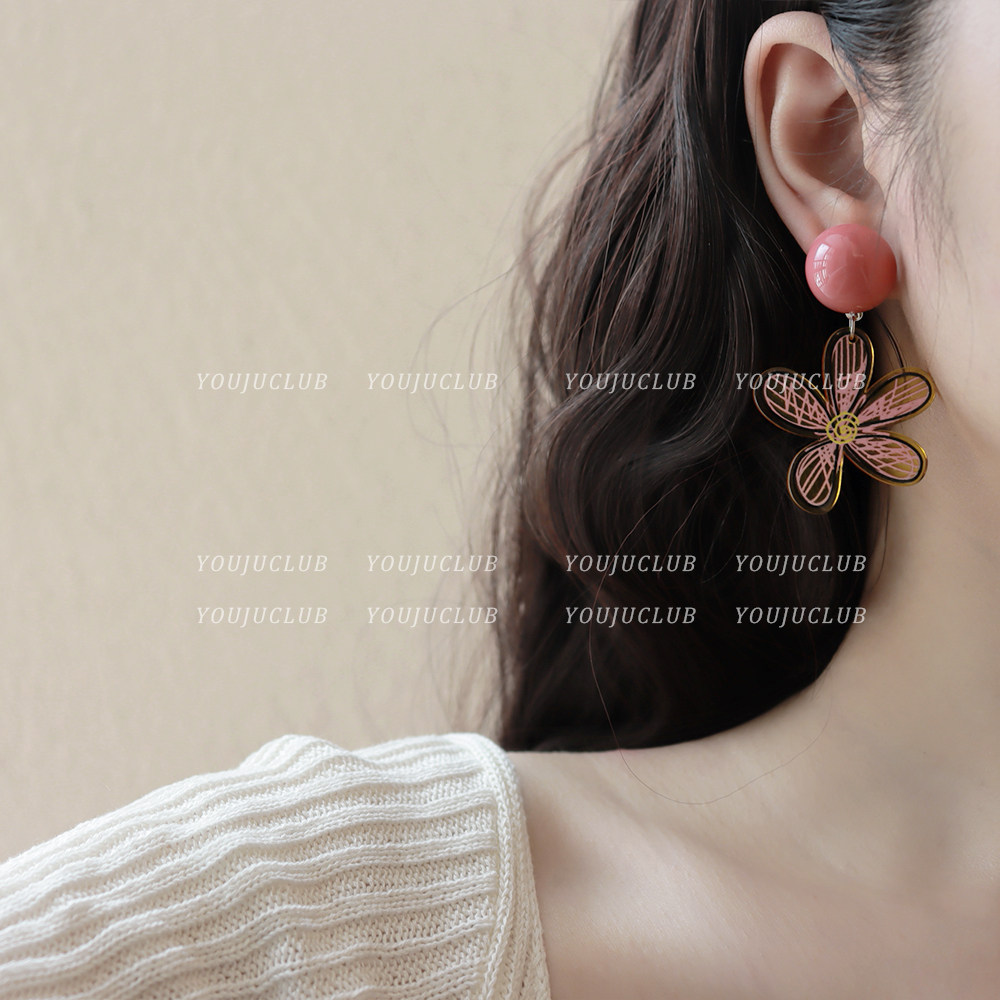 YOUJUclub-粉红糖果 彩色涂鸦花朵可爱少女粉色耳环蚊香盘耳夹