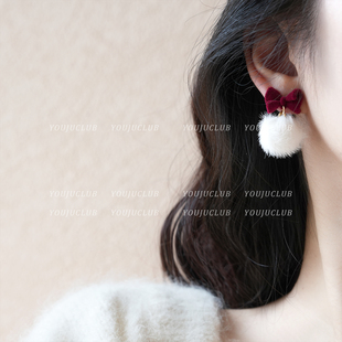 YOUJUclub-听雪的季节~甜美白色毛绒球蝴蝶结冬天耳环蚊香盘耳夹
