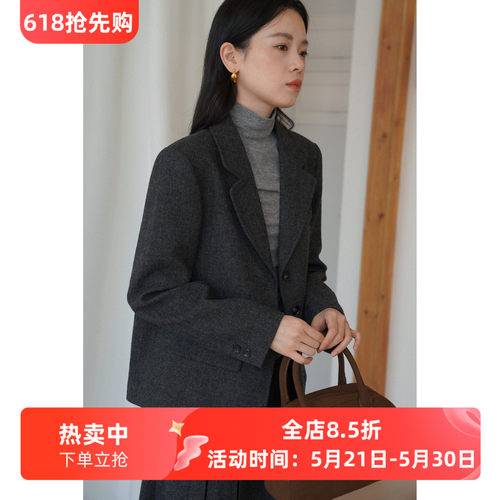 英伦复古风灰色宽松短款羊毛毛呢西装外套女呢子秋冬款通勤小个子