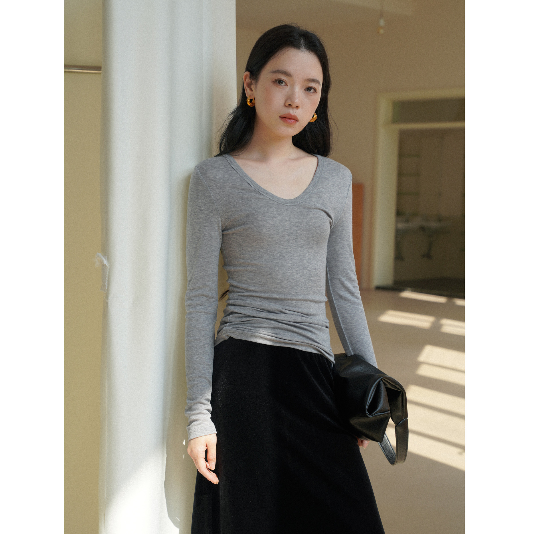 V领天丝羊毛长袖修身显瘦打底衫T恤女秋款圆U领叠穿亲肤内搭上衣