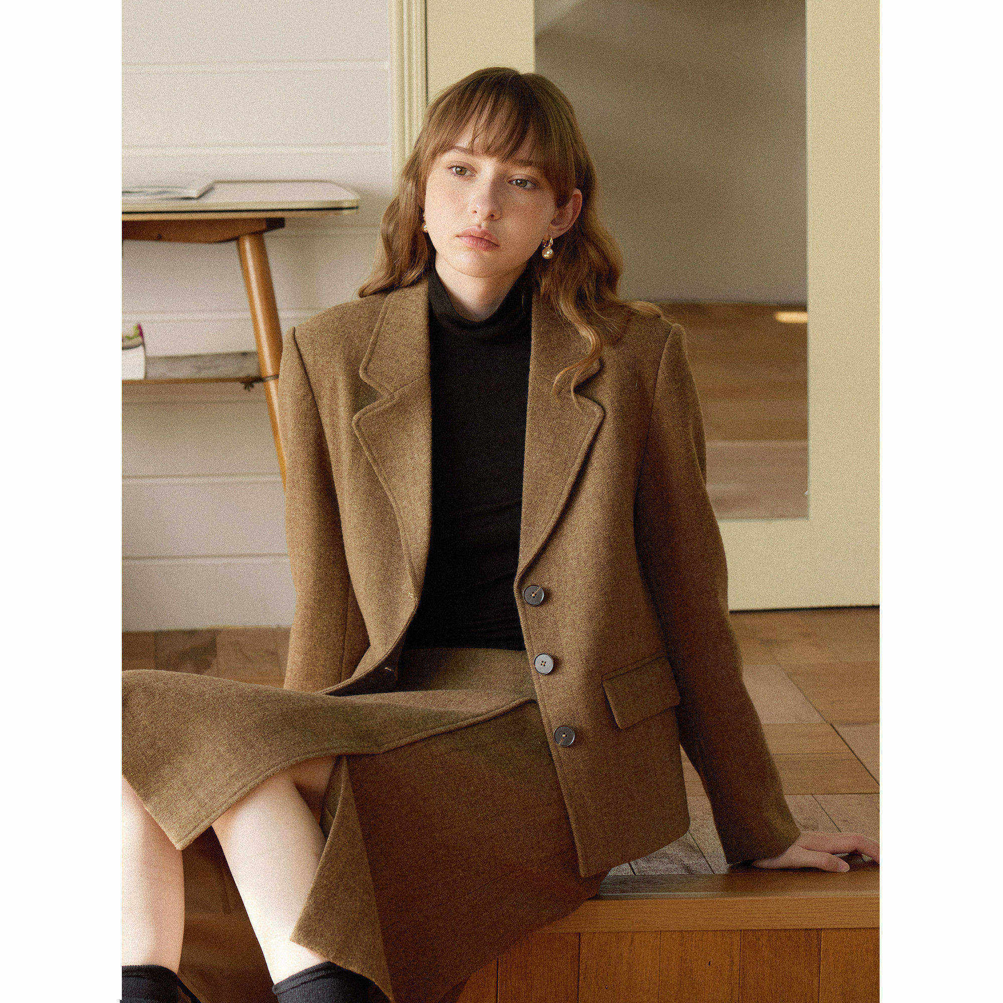 英伦复古风宽松短款羊毛毛呢西装外套女秋冬季新款呢子通勤小个子