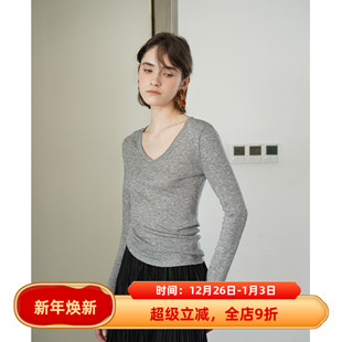 T恤春夏款 打底衫 显瘦百搭露锁骨上衣 长袖 亲肤柔软天丝羊毛v领修身