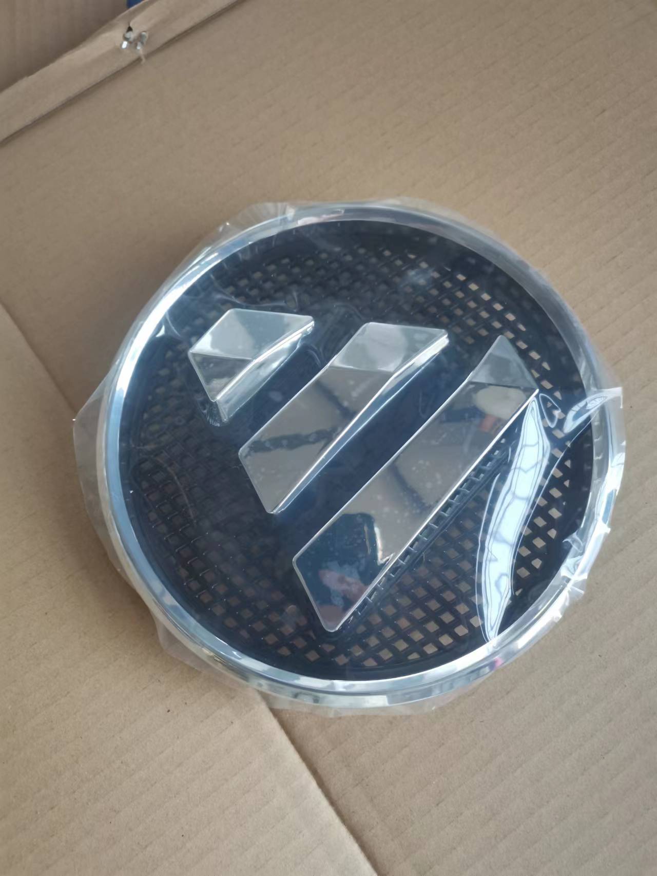 福田瑞沃E3前中网标志