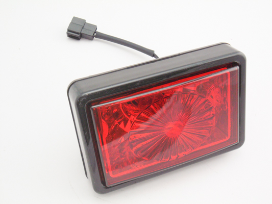 福田瑞沃E3红色后雾灯