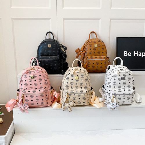 铆钉印花双肩包女韩版学生书包