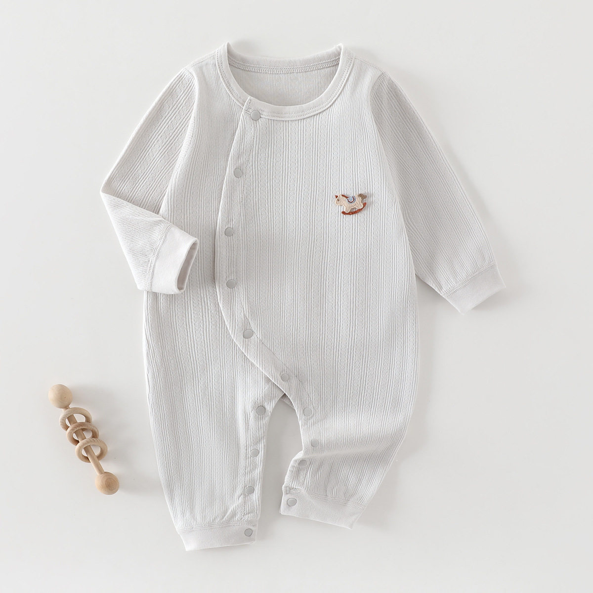 婴儿连体衣春秋装宝宝纯棉无骨内衣哈衣爬服家居服睡衣新生儿衣服