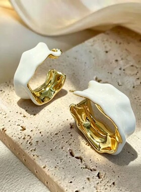 复古白色珐琅釉波浪C形圈耳环个性气质金属风不规则异形耳饰品