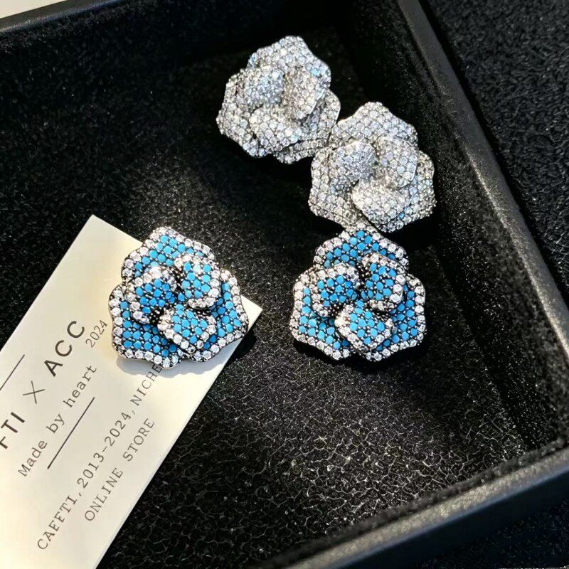 跨境轻奢立体镶蓝松石百合花耳环女气质铜微镶山茶花耳钉重工耳饰