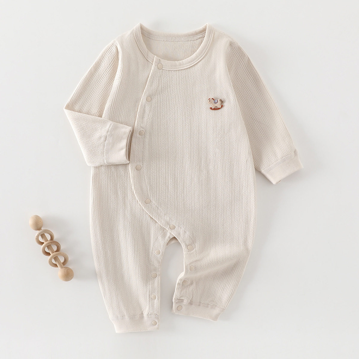 婴儿衣服春秋长袖新生儿连体衣宝宝哈衣爬服无骨打底内衣宝宝睡衣