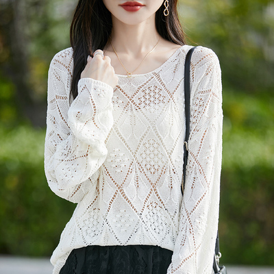 春秋镂空钩花亚麻打底衫