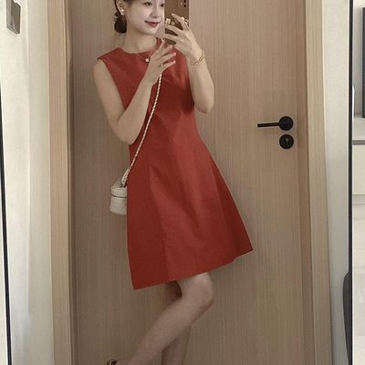 元气轻活风穿搭气质高级感超好看茶里茶气别致绝美红色连衣裙夏季