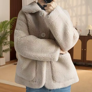 2026新年战袍外套女秋冬新款 宽松颗粒羊羔绒女 羊剪绒皮毛一体短款