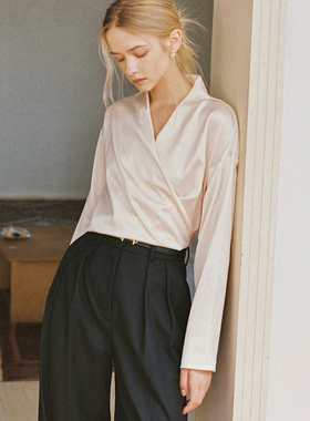 Into Fiction 重磅双面醋酸缎古典主义垂感交叠领V领衬衫