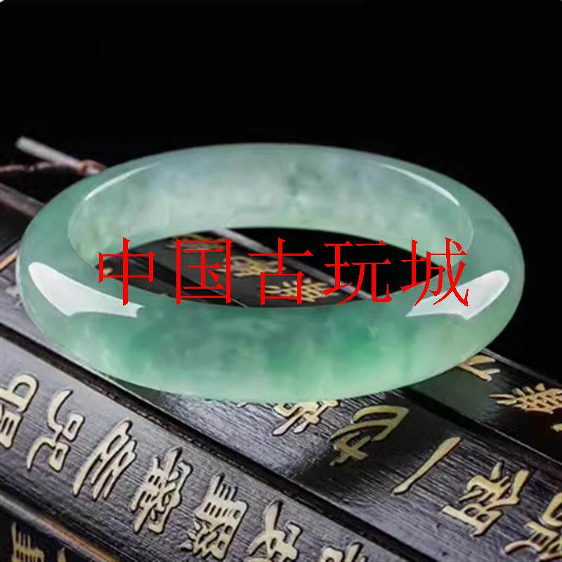 缅甸油青翡翠色冰种飘花浅绿玉镯