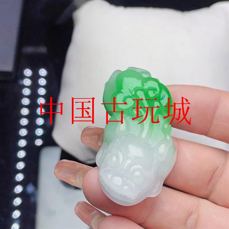 精挑选翡翠色貔貅吊坠冰糯种白底青翡翠玉石貔貅挂件男女同款饰品