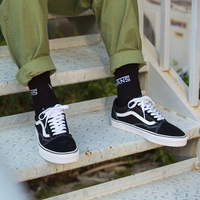 Những người yêu thích giày vải cổ điển Vans Vans Old Skool cổ điển đen trắng thấp để giúp VN000D3HY28 - Plimsolls giày converse trắng