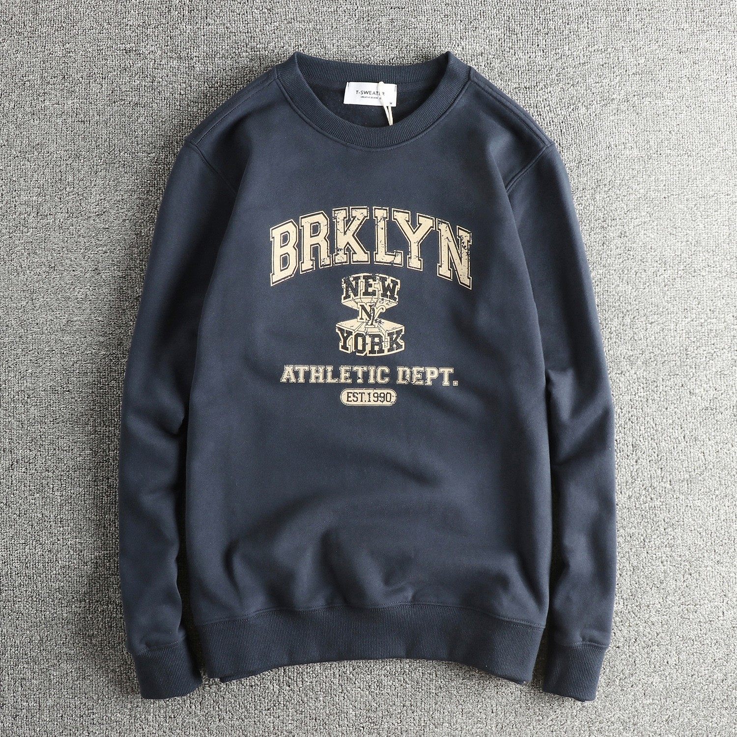 香港代购美式复古立体感字母加绒加厚卫衣男潮流青年宽松套头上衣