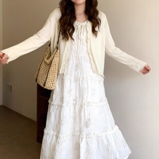 甜美连衣裙女春季 胖MM大码 镂空刺绣遮胯显瘦仙气长裙 大杨 120斤