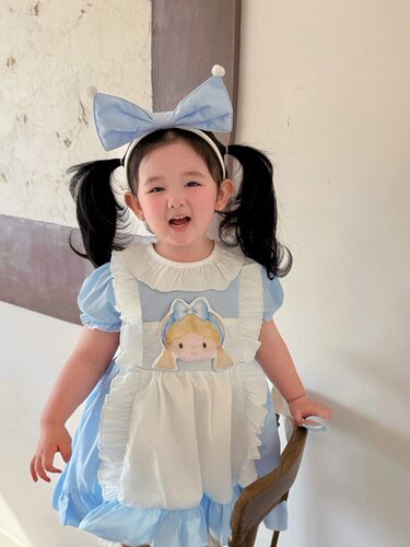 2026春夏女童爱丽丝公主连衣裙儿童宝宝洋气洛丽塔蓬蓬泡泡袖裙子