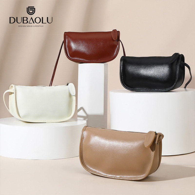 都宝路新款时尚潮流百搭轻便休闲简约单肩斜挎小方包