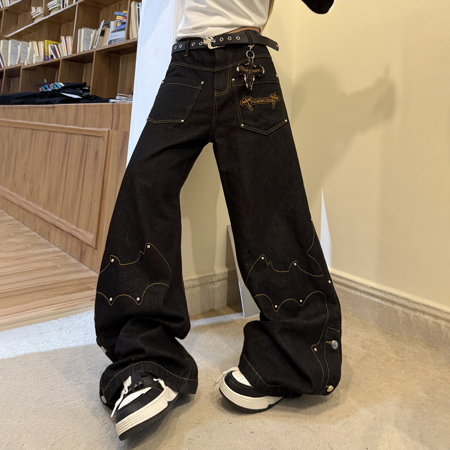 梁拌泡菜美式街头宽松街头设计感牛仔裤男女休闲百搭微喇阔腿裤