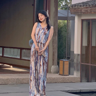 陌陌家复古V领彩色水墨印花背心