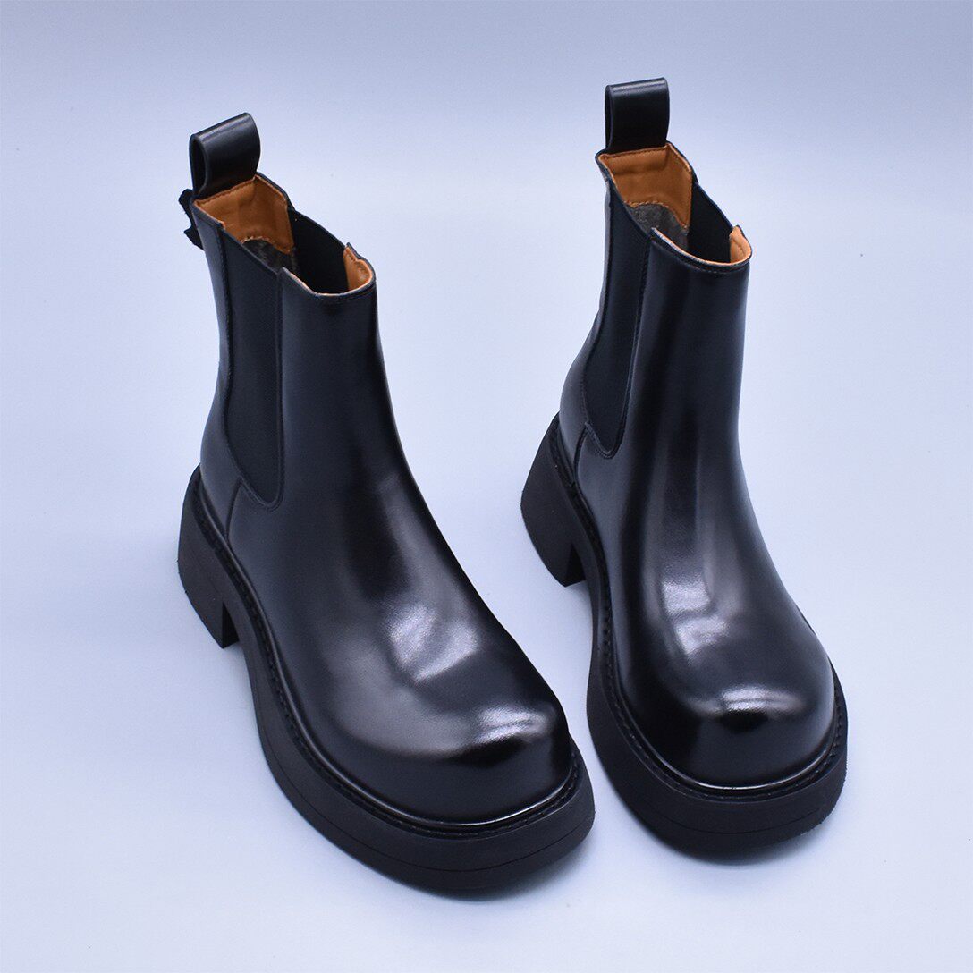 软底百搭机车靴冬季绒里女英伦牛皮厚底圆头切尔西烟筒休闲短靴潮