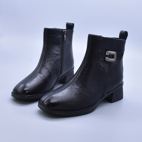 软底牛皮绒里女靴低筒真皮瘦瘦靴英伦软底百搭显瘦中跟冬季棉靴潮