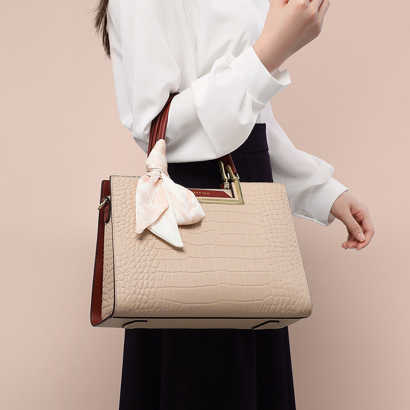 包包女2026新款新娘包包结婚包斜挎高级感手提大气斜挎单肩,箱包皮具/热销女包/男包,通用款女包,淘宝优惠券,粉丝福利购,淘宝优惠卷